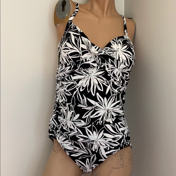 croft and barrow one piece swimsuits